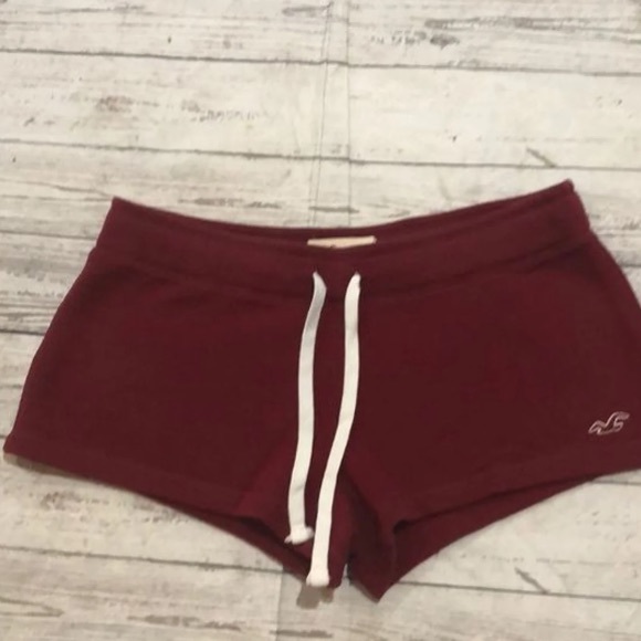 hollister high rise curved hem shorts
